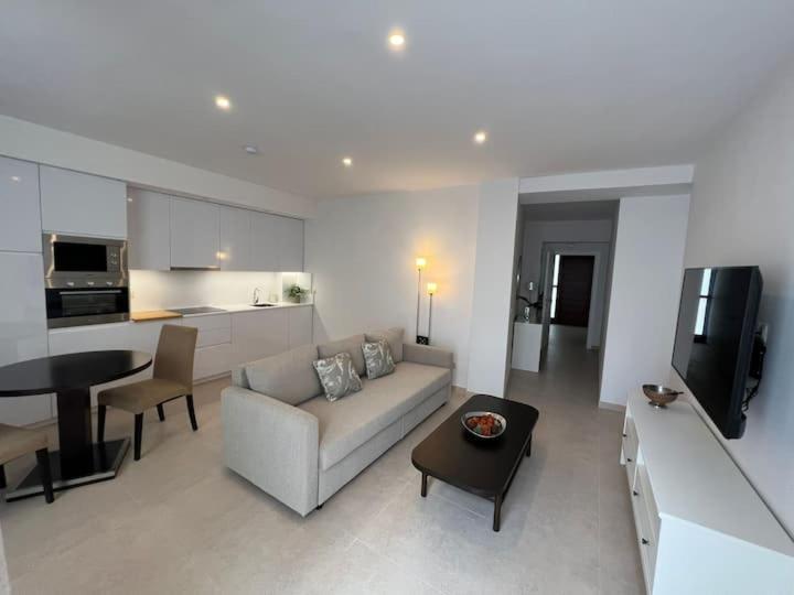 Apartamento La Canela Нерха Екстериор снимка